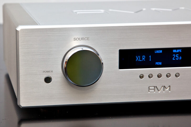 avm-ovation-a62__05-800x533